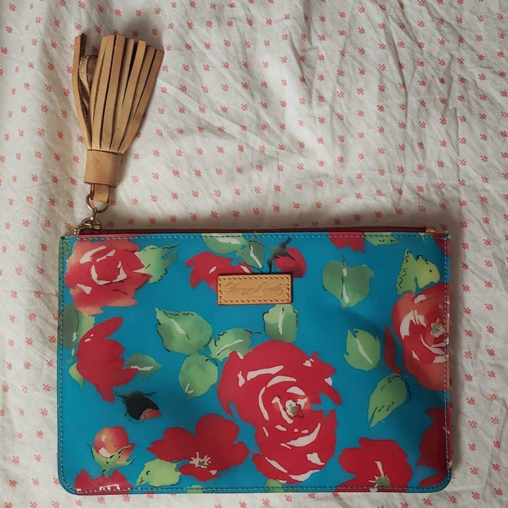 🌹Dooney & Bourke⚘Floral Zip Pouch🌷